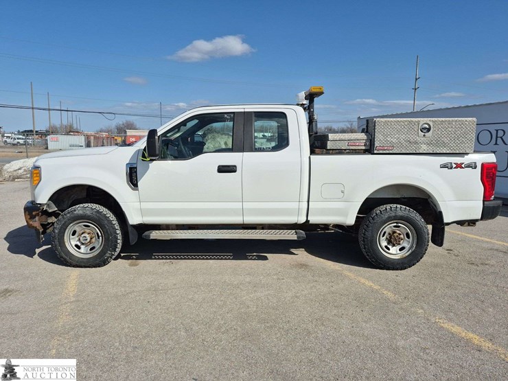 2017-ford-f250-image-8