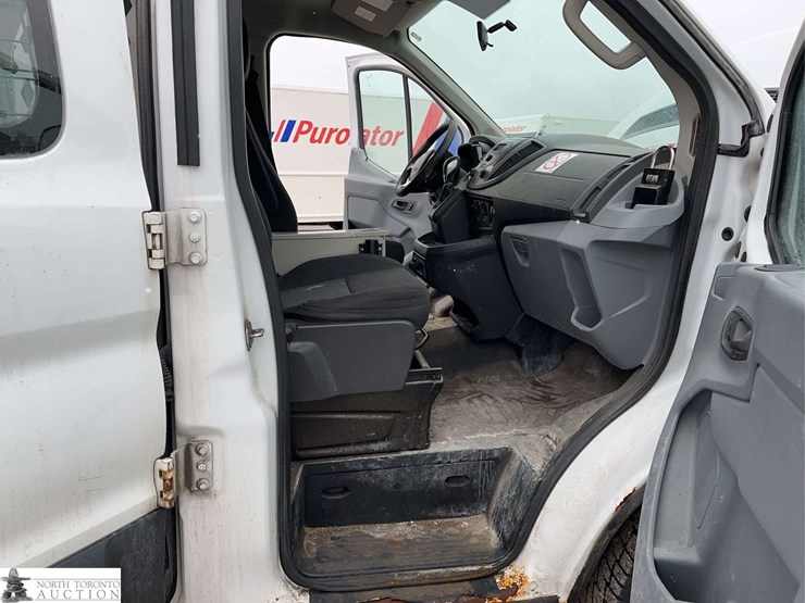 2015-ford-transit-image-20