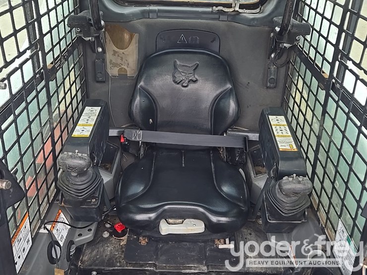 2021-bobcat-t740-image-80