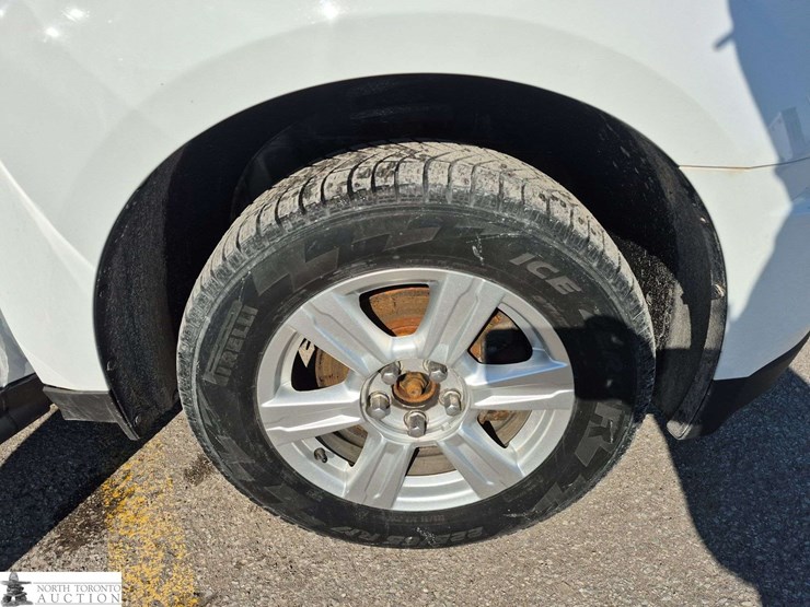 2016-chevrolet-equinox-ls-image-28