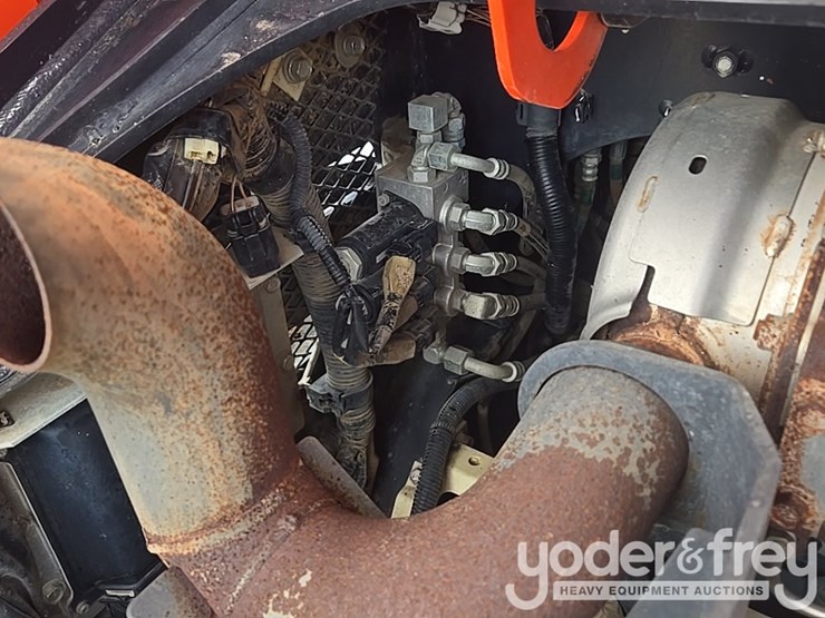 2021-kubota-svl75-2-image-45