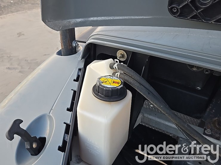 2020-club-car-carryall-1700-image-46