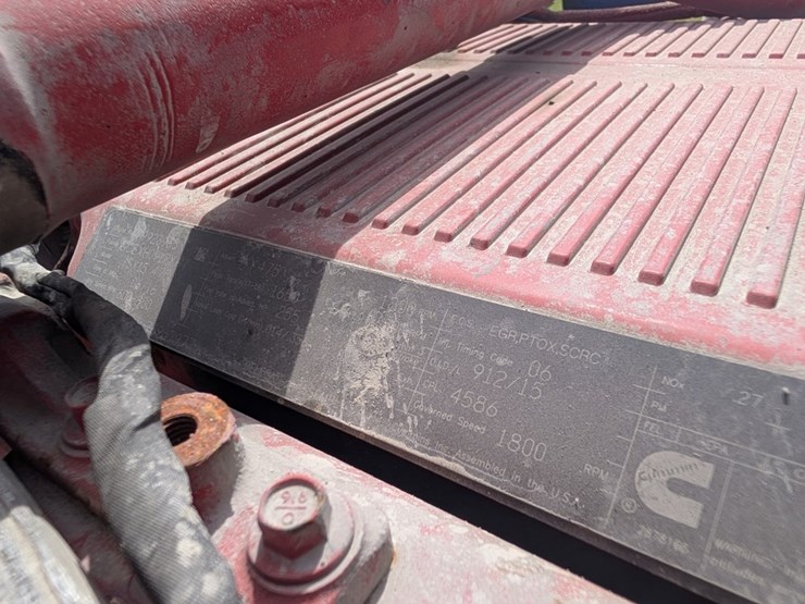 2017-kenworth-t880-image-7