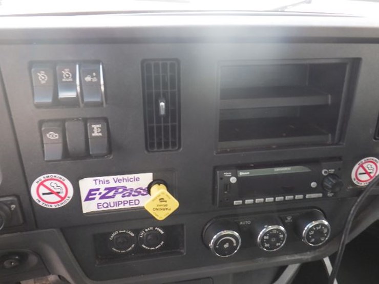 2023-kenworth-t280-image-15