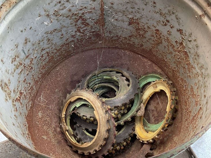 john-deere-three-point-planter-image-12