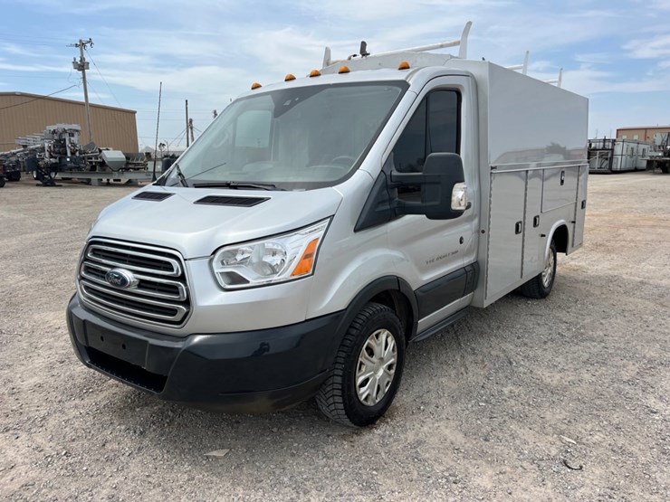 2018-ford-transit-image-1