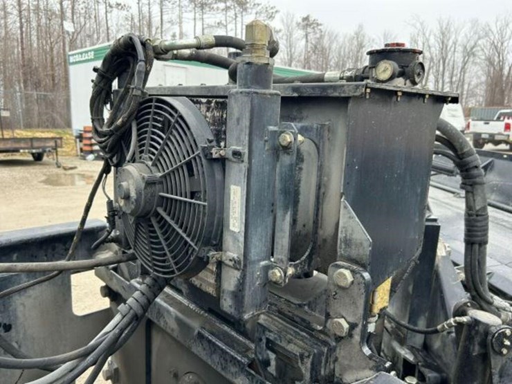 new-holland-tv6070-image-46