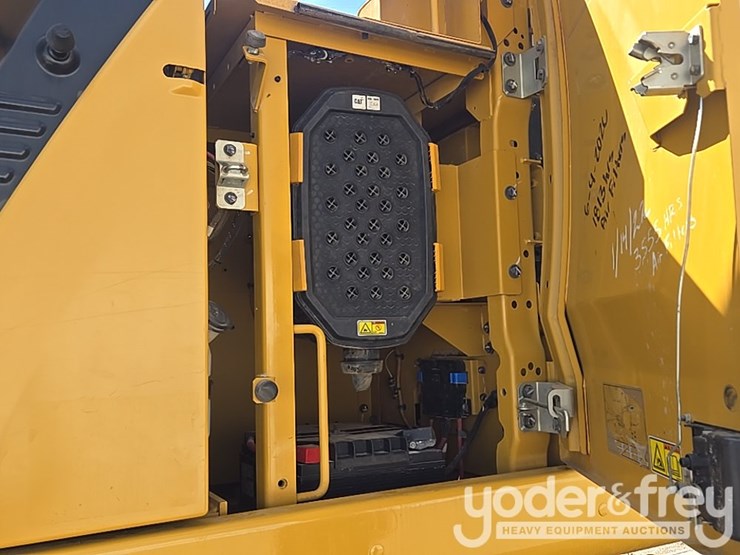 2019-caterpillar-336-image-36