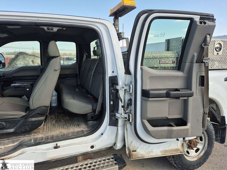 2017-ford-f250-image-21