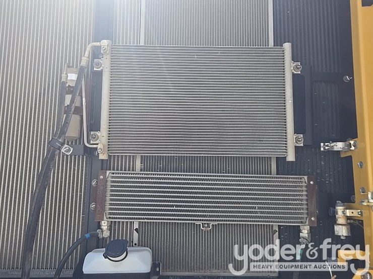 2017-caterpillar-336fl-image-48