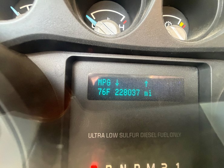 2012-ford-f550-image-26