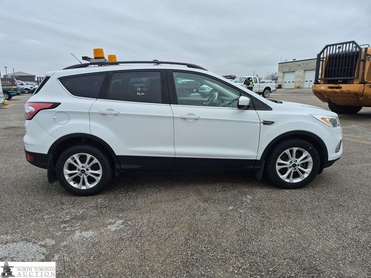 2018-ford-escape-image-4