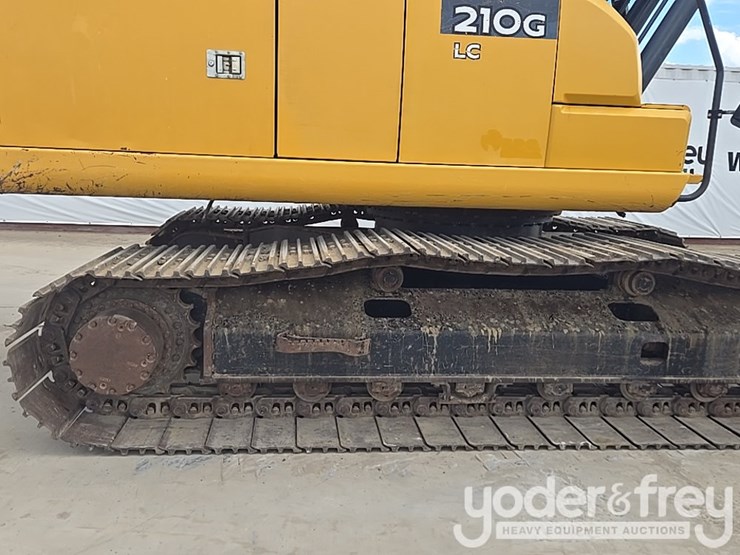 2017-deere-210g-lc-image-20