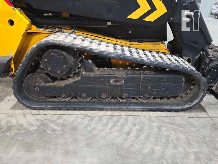 2021-jcb-3ts-8t-image-28