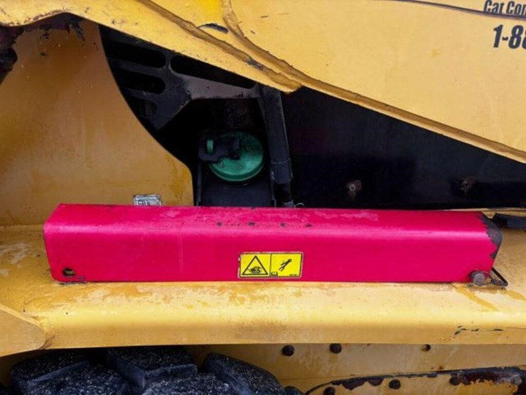 2009-caterpillar-232b2-image-55