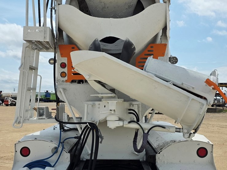 2022-westernstar-daycab-4700-concrete-mixer-truck-image-6