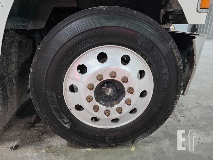 2017-mack-pinnacle-chu613-image-28