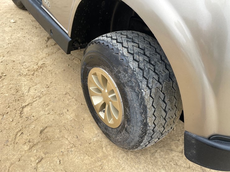 #605-•-ez-go-rxv-electric-golf-cart-image-50