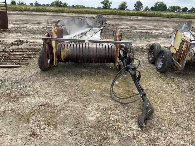 new-holland-5'-pull-hyd.-hay-turner-image-2