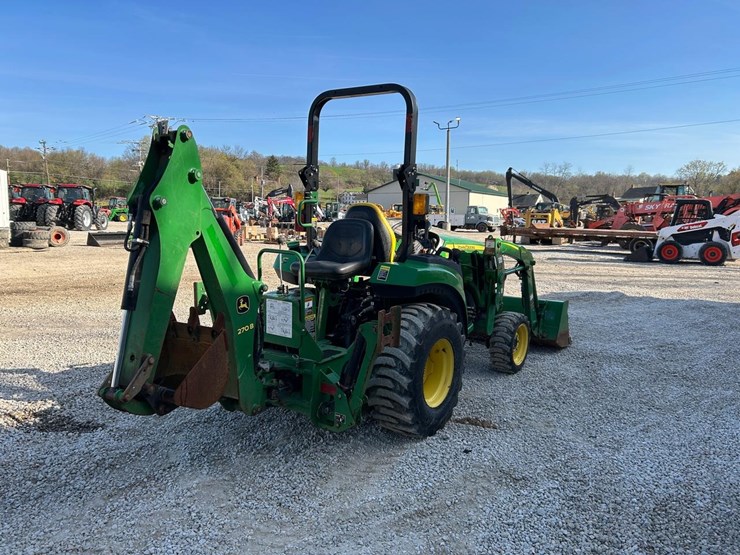 2021-john-deere-2032r-image-4