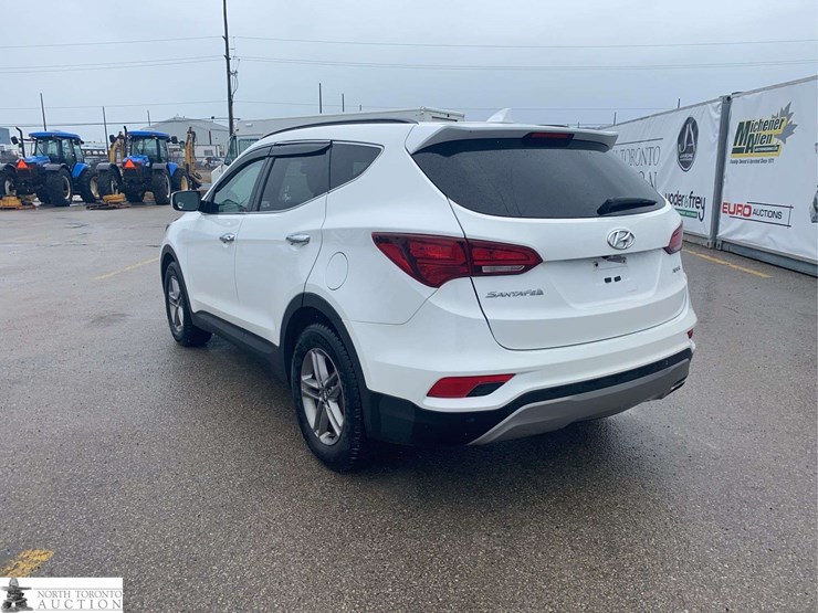 2017-hyundai-santa-fe-image-6