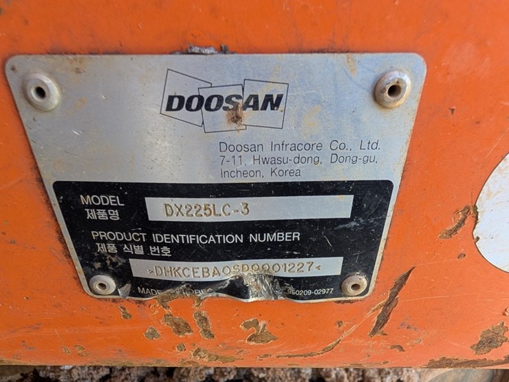 doosan-dx225-lc-3-image-33
