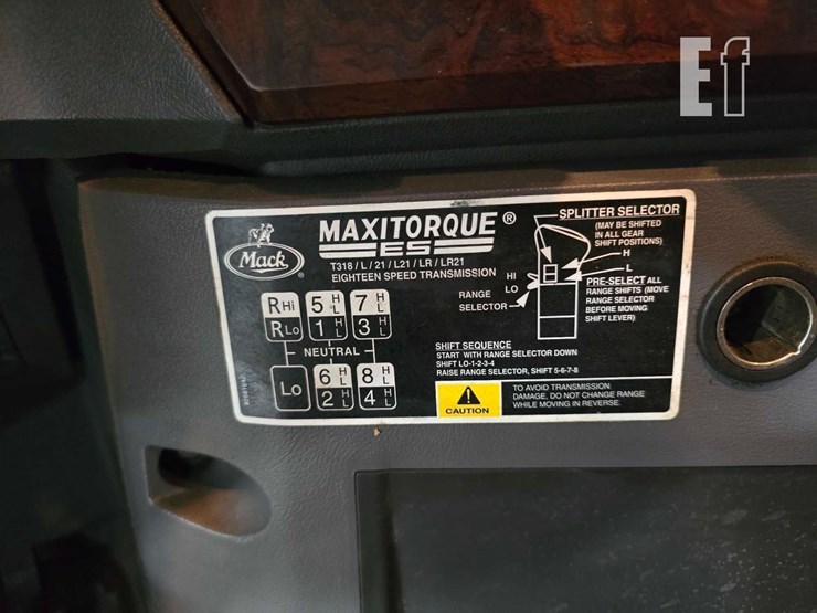 2017-mack-pinnacle-chu613-image-16