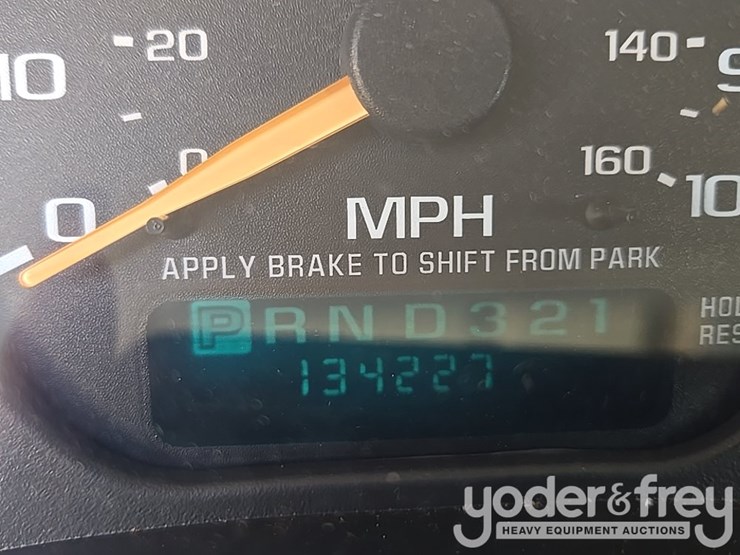 2002-chevrolet-silverado-2500hd-image-106