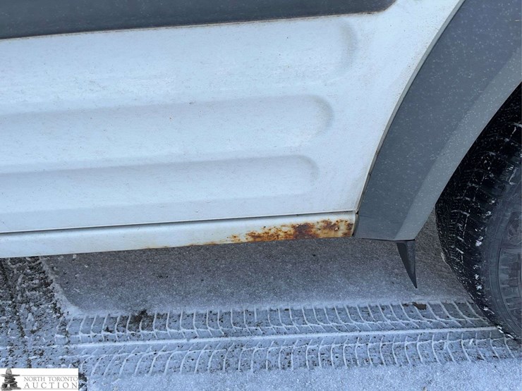 2011-ford-transit-connect-image-27