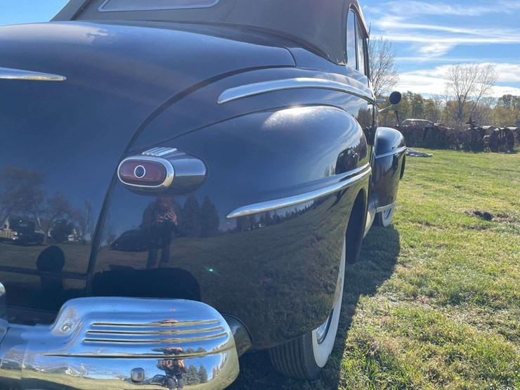 1948-ford-super-deluxe-convertible-image-34