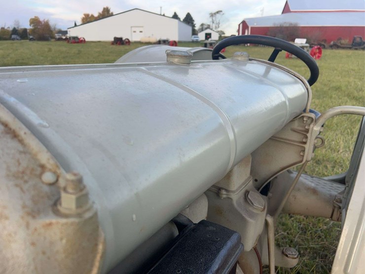 brand-new-never-used-1925-fordson-tractor-image-12
