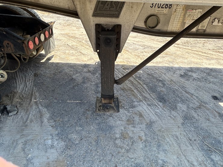 #31968-•-1986-east-mfg-flatbed-trailer-image-10