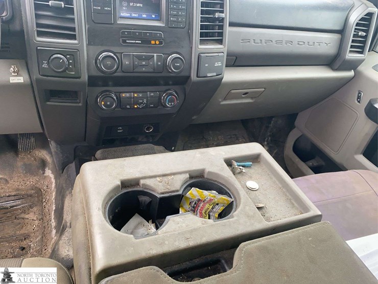 2019-ford-f350-image-17