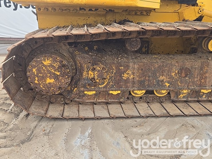 2014-komatsu-d61px-23-image-20