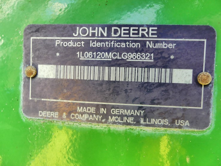 2020-john-deere-6120m-image-15