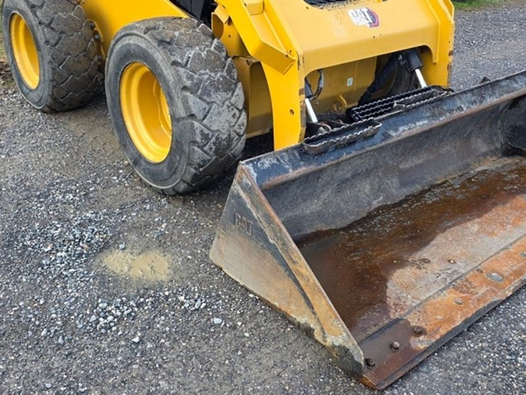 2022-caterpillar-272d3-image-6