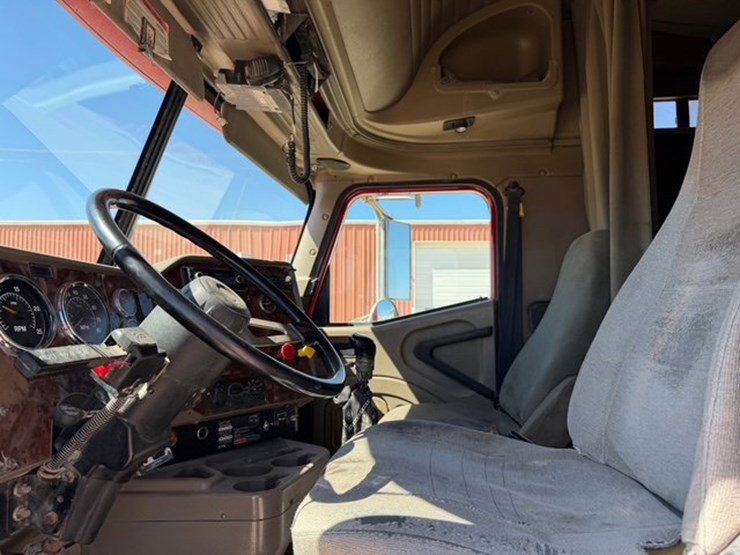 2005-international-9400i-image-8