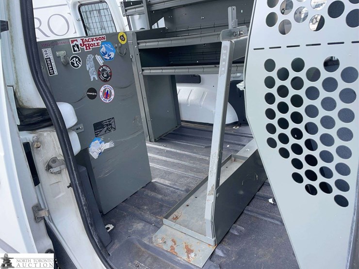 2012-ford-transit-connect-image-19