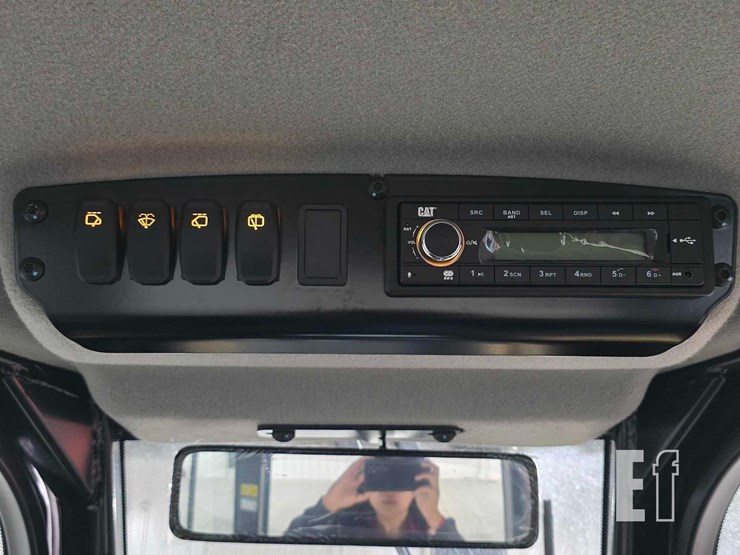 2002-caterpillar-d3-lgp-image-19