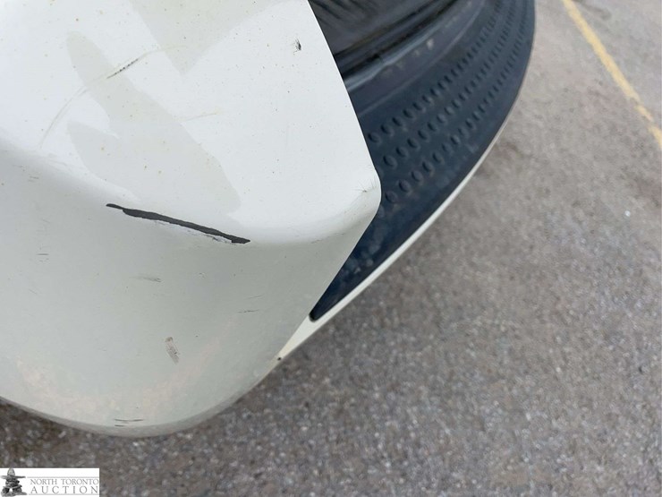 2010-dodge-grand-caravan-image-32