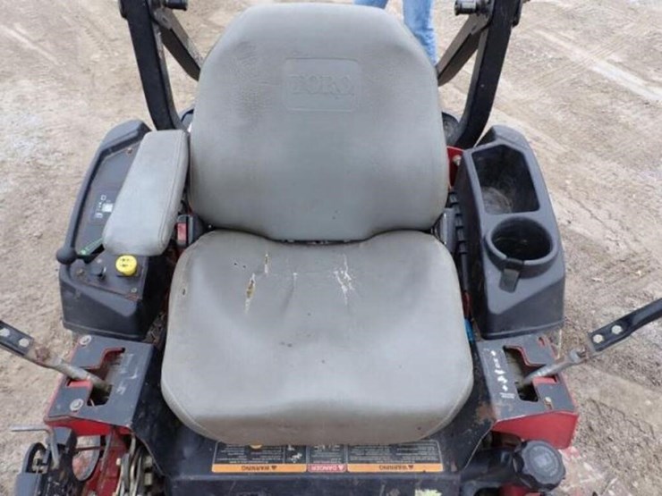2012-toro-z-master-zero-turn-mower-74953313000196-image-11