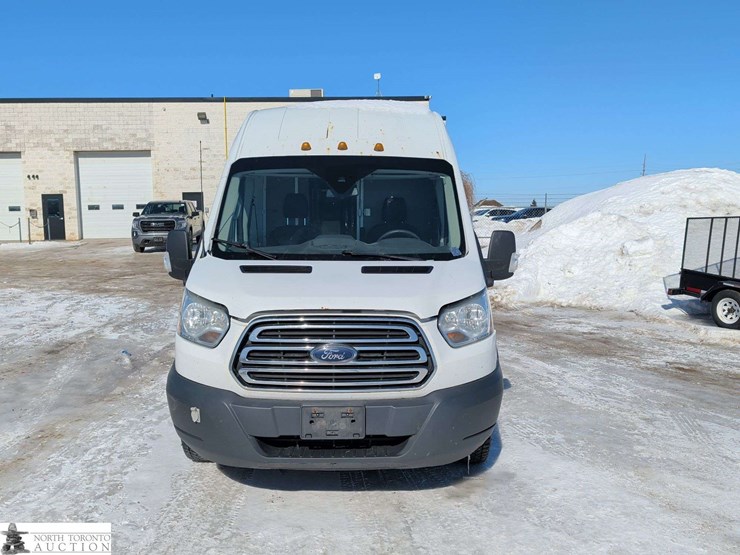 2016-ford-transit-image-2
