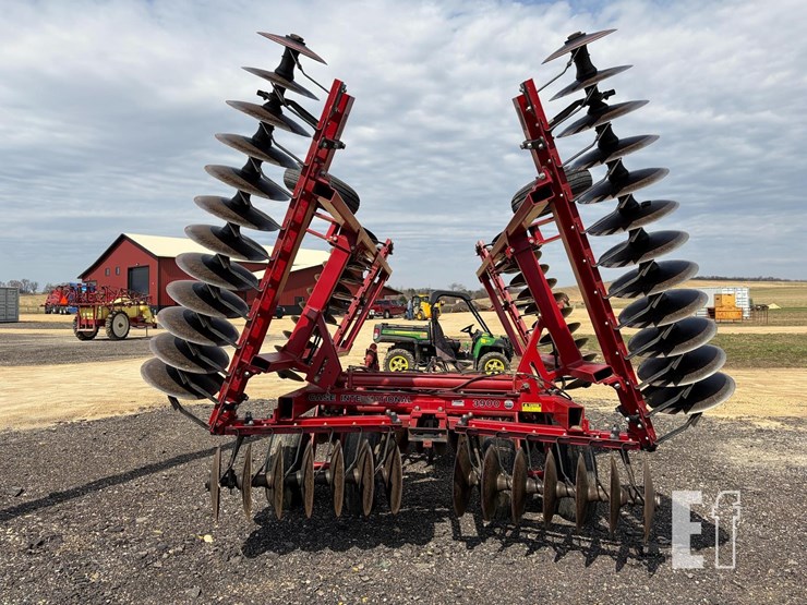 case-ih-3900dh-image-4
