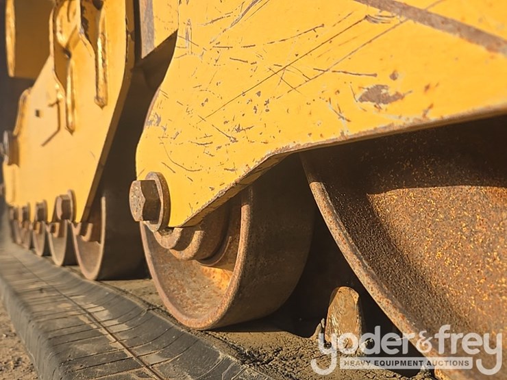 2021-caterpillar-289d3-image-19