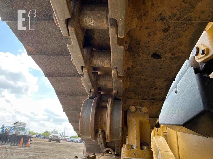 2020-caterpillar-d6-xe-lgp-image-37