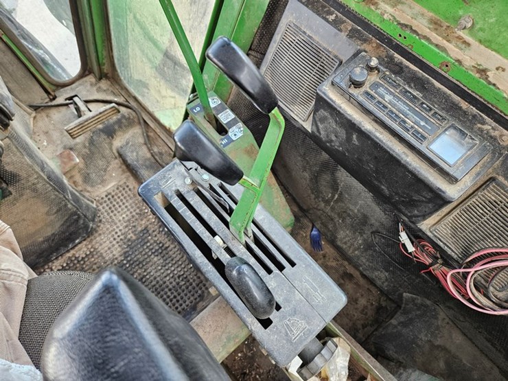 1974-john-deere-7520-image-34