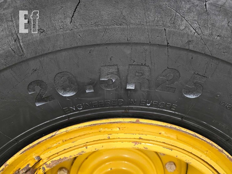 2014-caterpillar-938k-image-29