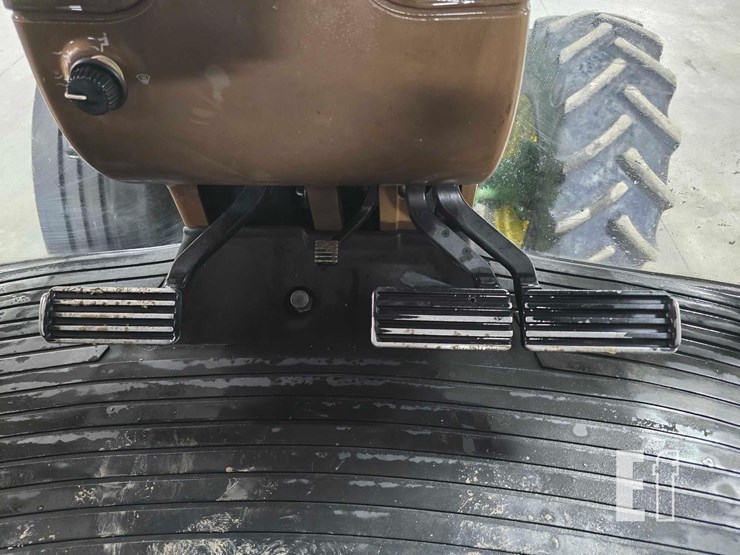 2003-john-deere-7820-image-13