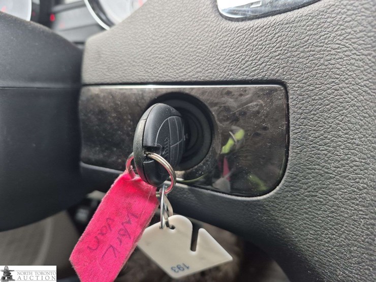 2020-dodge-grand-caravan-sxt-image-16