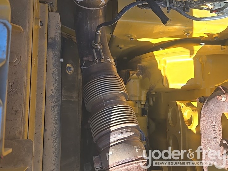 2019-caterpillar-336-image-61